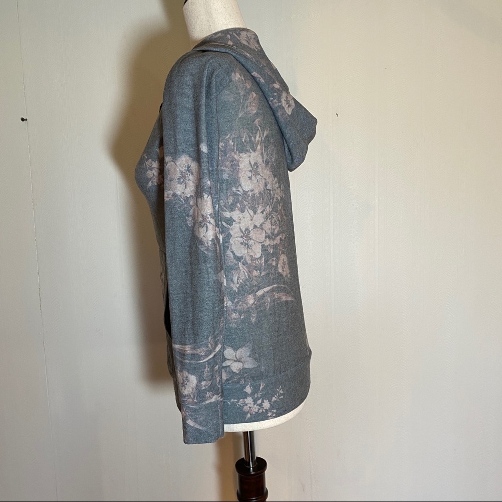 Chaser Evereve Cottagecore Floral Zip-Up Hoodie - Picture 2 of 13